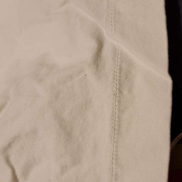 NYDJ SZ 16,White Bermuda shorts, see pics,pockets front and back - Picture 8 of 9